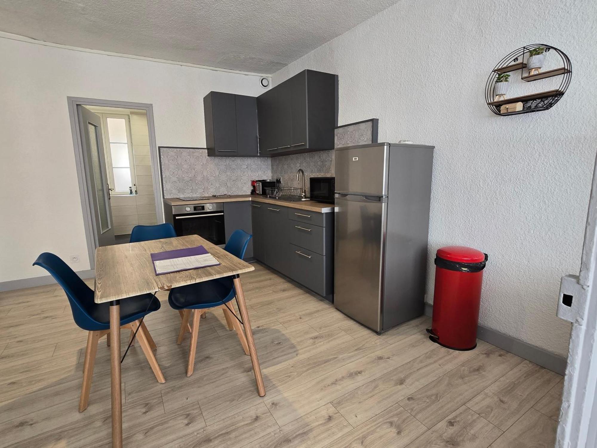 Appartement Au Calme Idealement Place A Macon. Dış mekan fotoğraf